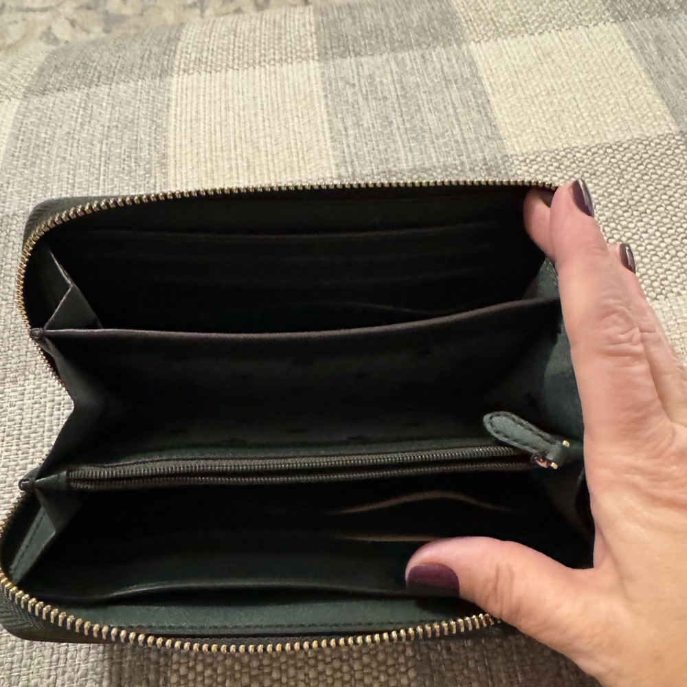 Kate Spade hunter green Wallet - Picture 2 of 5